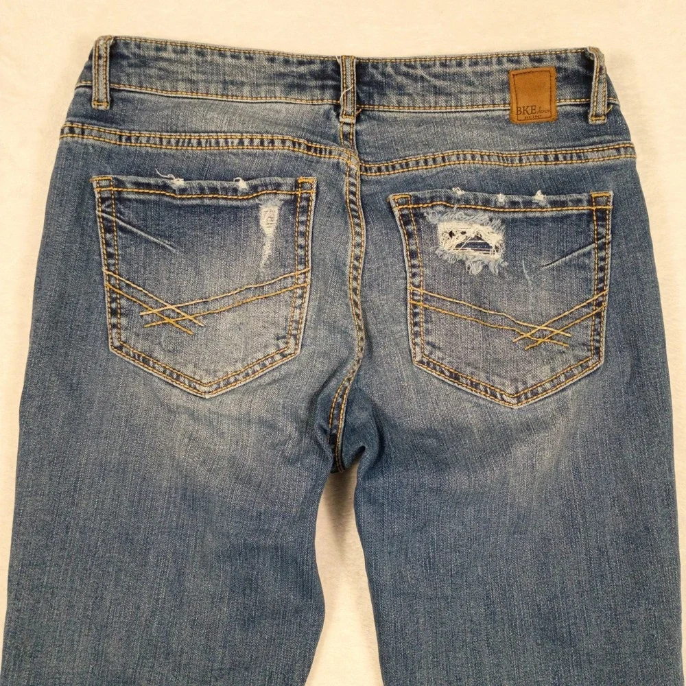 BKE Payton‎ Distressed Crop Jeans Women's Size 28 (30x25) Stretch